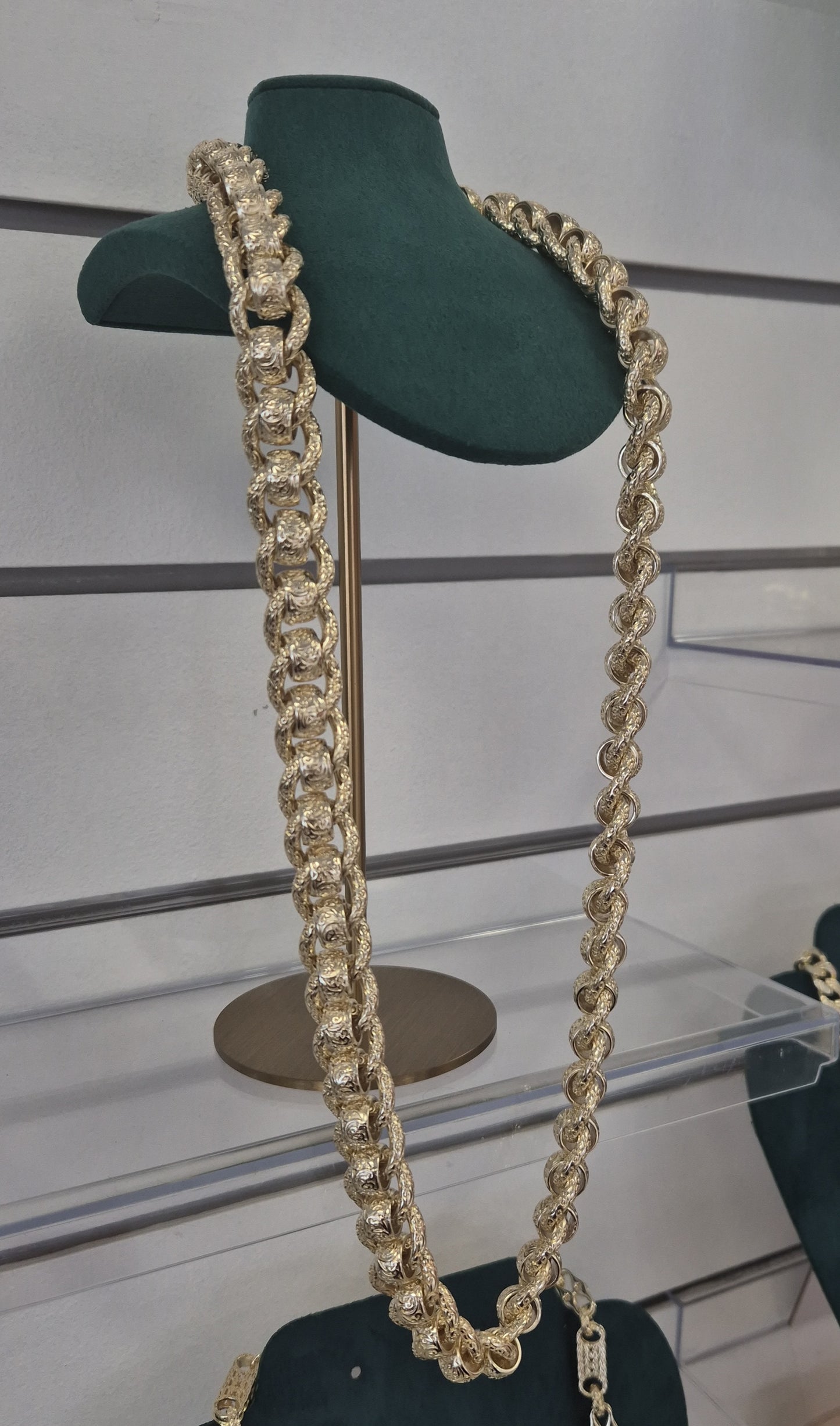 14mm Rollerball Chain 30"