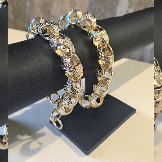 17mm Lightweight Full Patterned Acorn Bracelet 8.5"