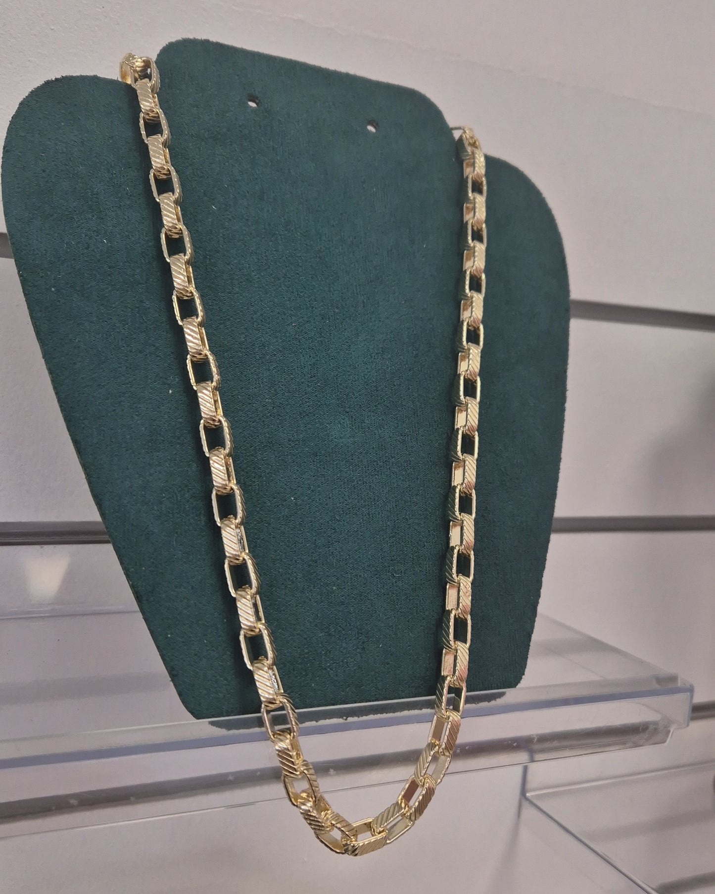 10mm Lined Square Link Chain 24"