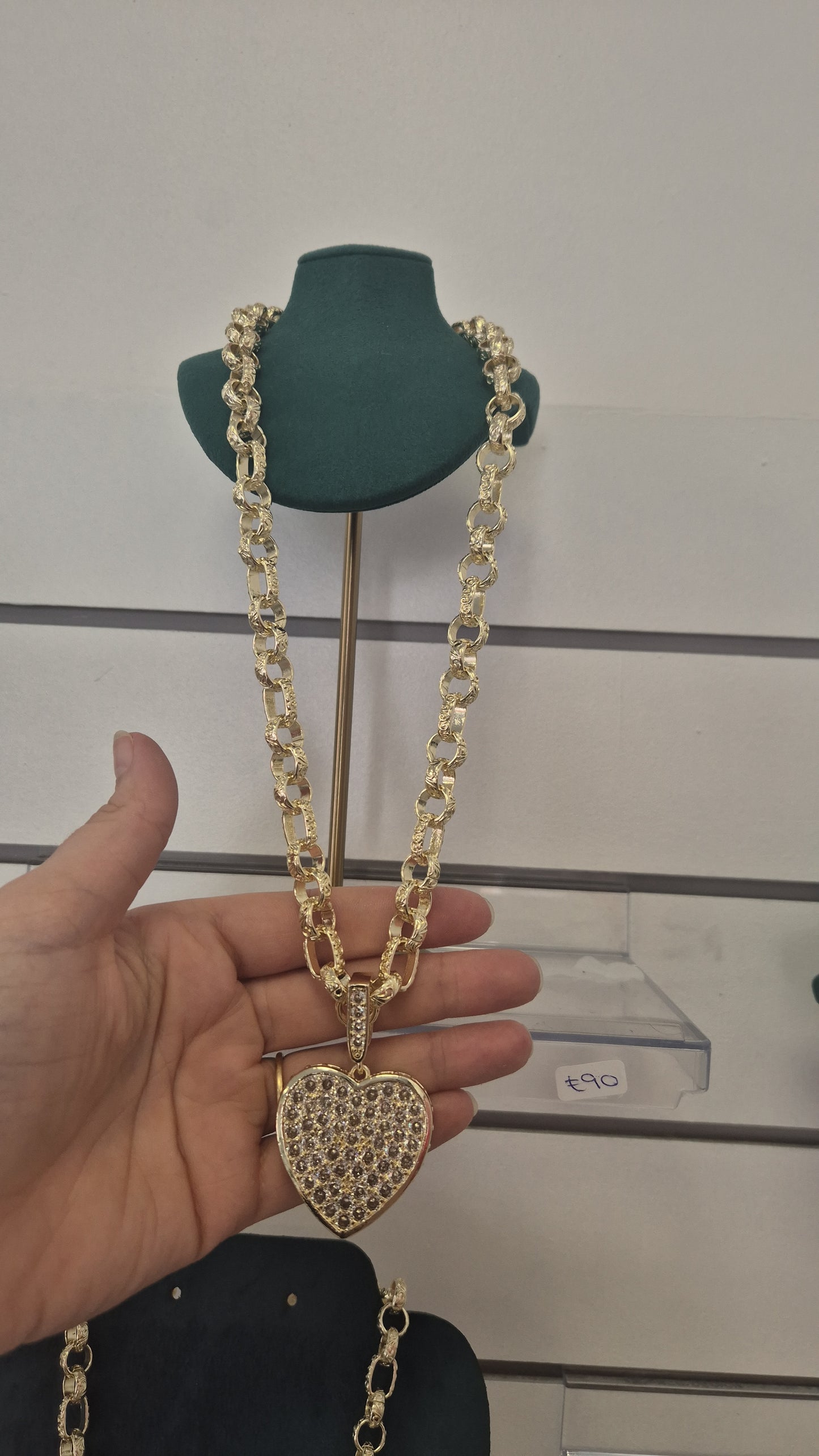 XL Heart On 12mm 24" Gypsy Link Chain
