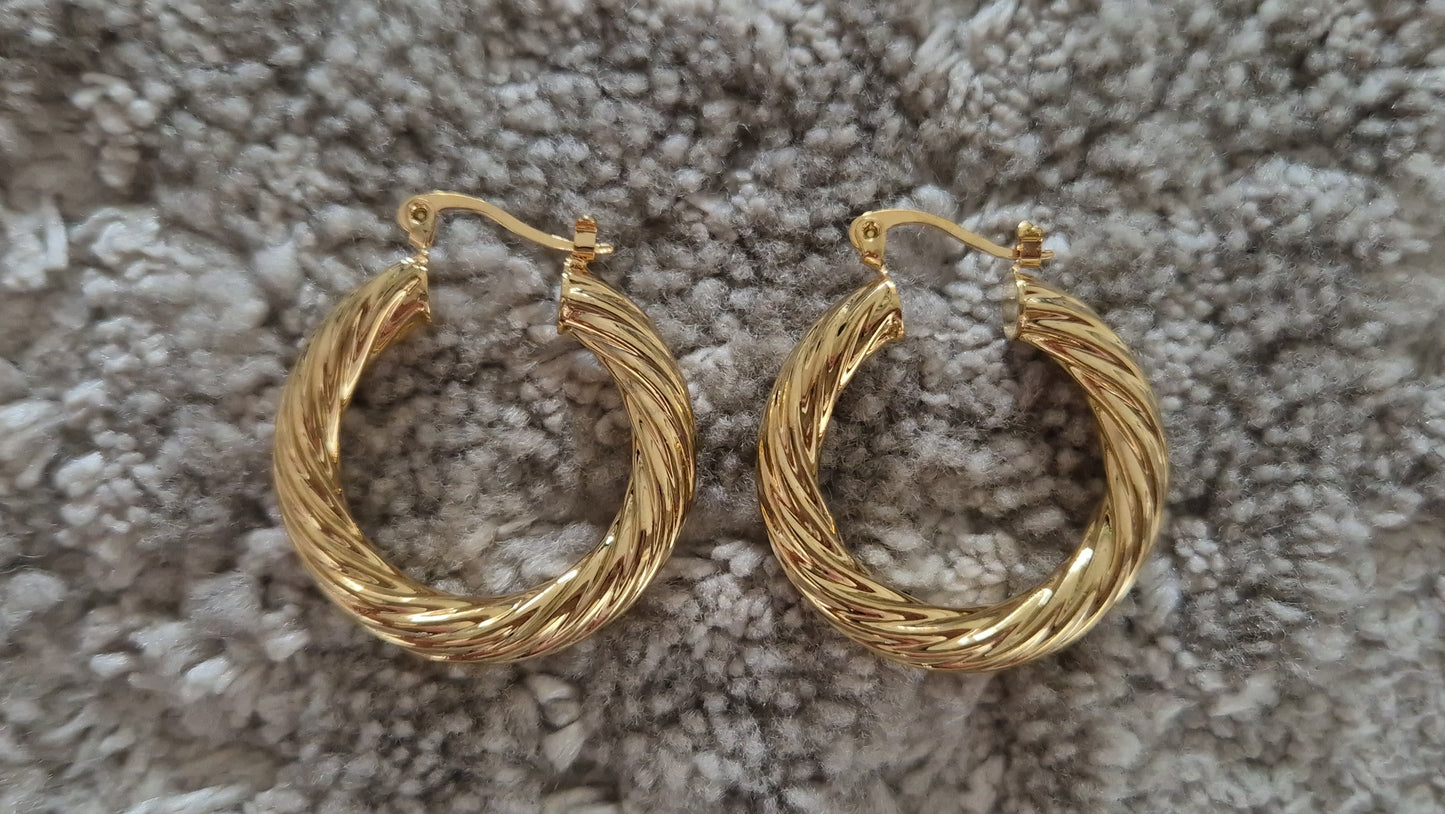 3.5cm Chunky Hoops